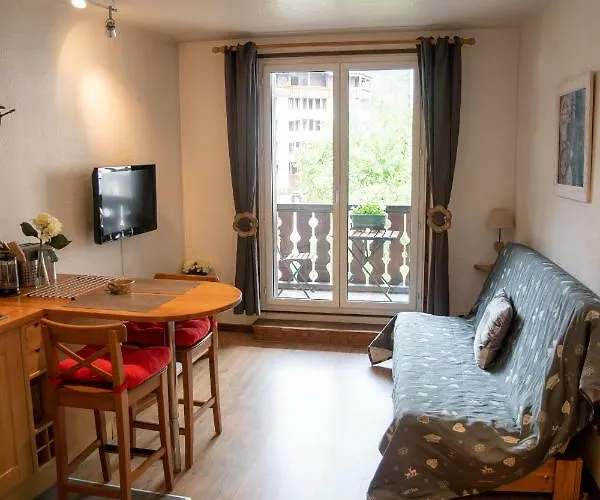 アパート クールマイユール シャモニー